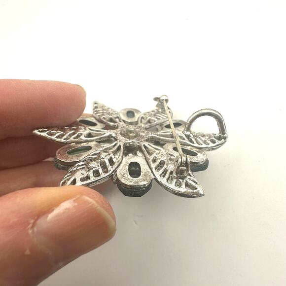 Premier Designs Pearl's Night Out Rhodium Crystal Flower Pin Brooch Pendant - Picture 8 of 9